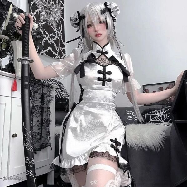 Experience Elegance and Comfort with Ninja White Lingerie - Imagen 2