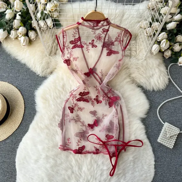 Descubre la Comodidad de Ropa para Dormir Pequeña Tentación - Imagen 4
