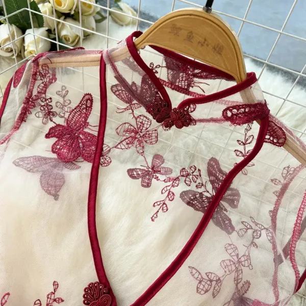 Descubre la Comodidad de Ropa para Dormir Pequeña Tentación - Imagen 2